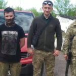 Буковинські Волонтери В Чергове Доставили Автомобіль Для Військових На Передову