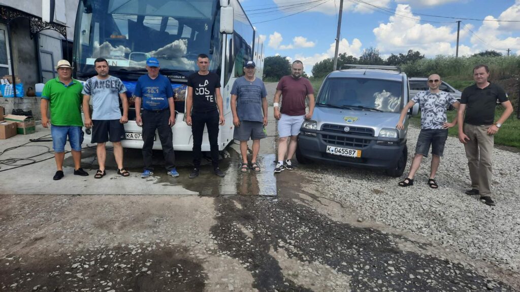 Черговий автомобіль від волонтерів ГО "УНІА" вирушив на допомогу нашим військовим.