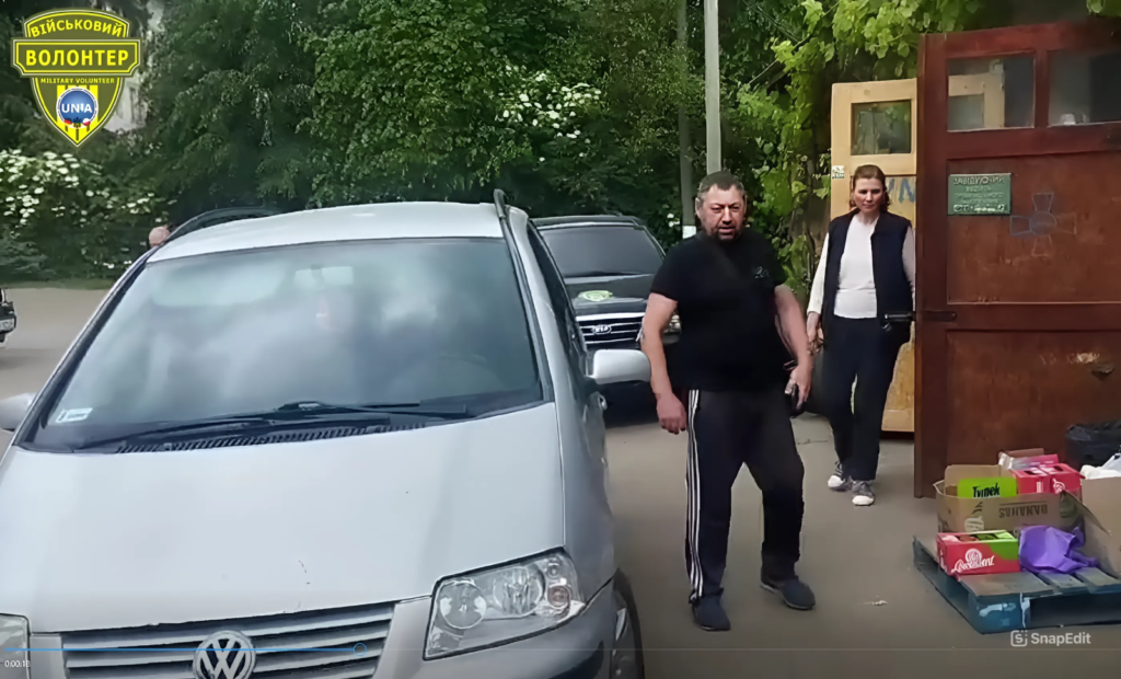 Волонтери ГО “УНІА” придбали мінівен Volkswagen Sharan для ЗСУ