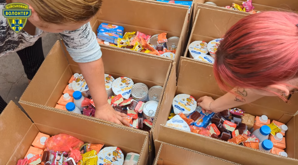 Підготовка вантажу для наших героїв який вирушить на передову