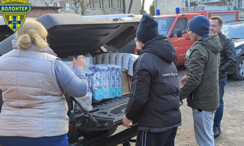 Гостинці й допомога від волонтерів ГО”УНІА” для захисників на Запорізькому напрямку