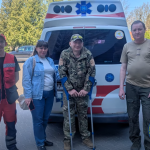 Після зміни на швидкій — у дорогу за сотні кілометрів: історія допомоги пораненому воїну